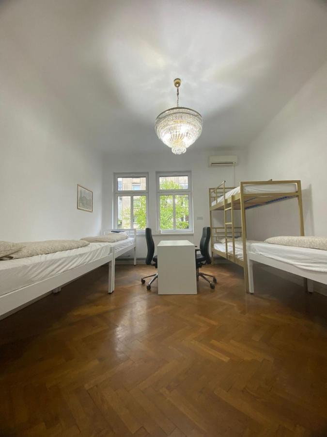 Rooms Miklosiceva Ljubljana Eksteriør bilde