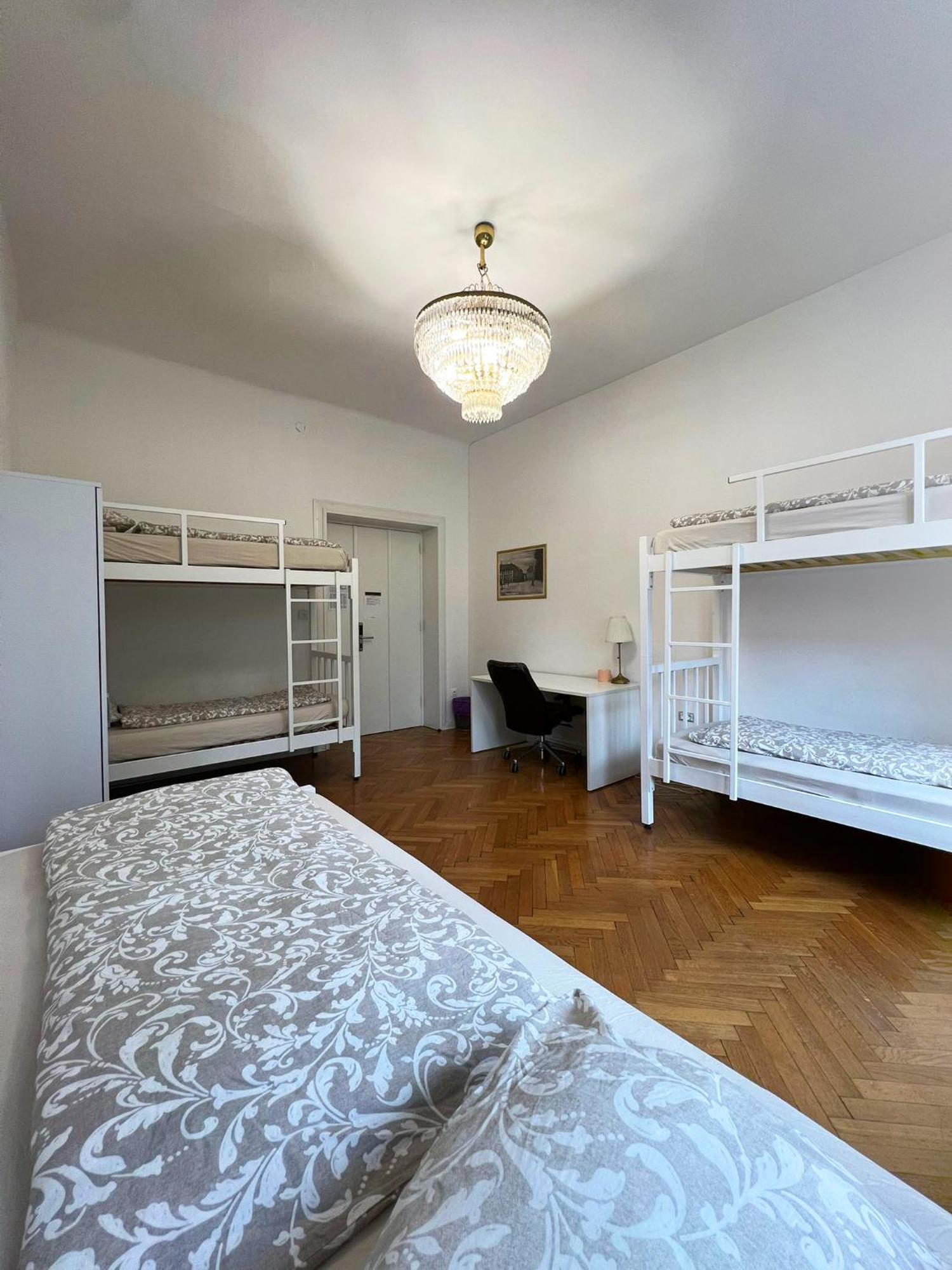 Rooms Miklosiceva Ljubljana Eksteriør bilde