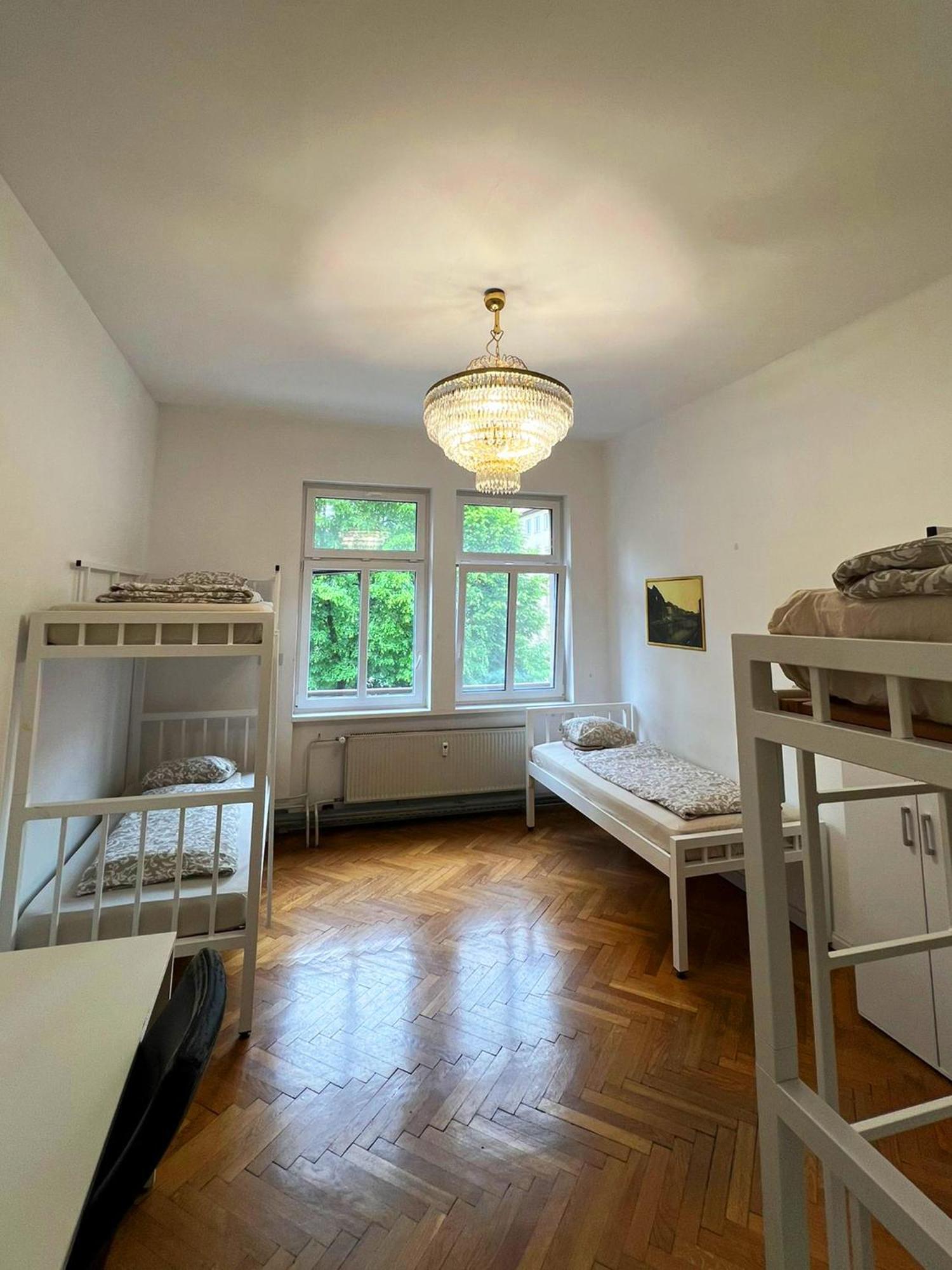 Rooms Miklosiceva Ljubljana Eksteriør bilde
